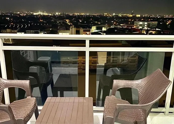 Soft Gray 1bedroom Apartamento Manila
